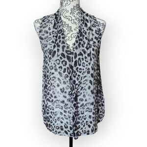 Aritzia Babaton Silk Sleeveless Power Blouse Sheer Leopard Print size medium